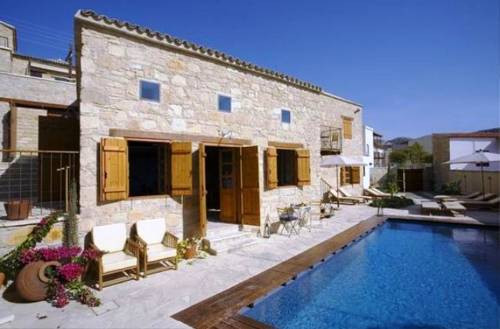 evkarpos country house